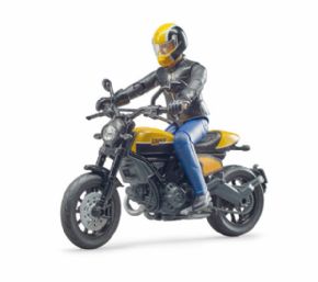 Moto Ducati con conductor