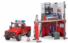 Estacin de bomberos de bworld con Land Rover Defender